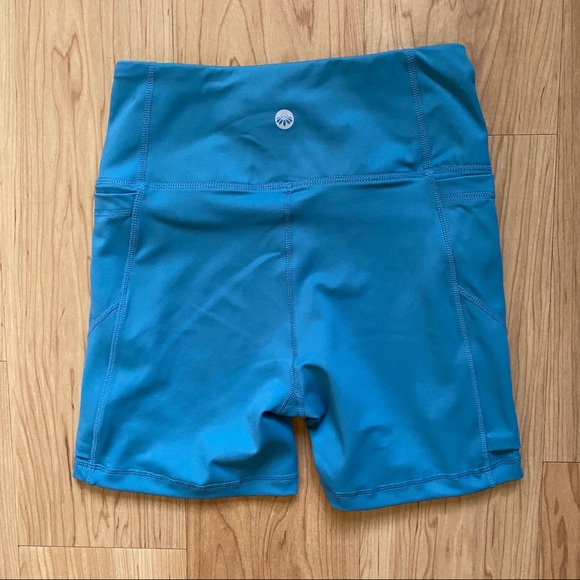 SOLD! SENITA - Baseline Shorts - XS - Picture 3 of 4